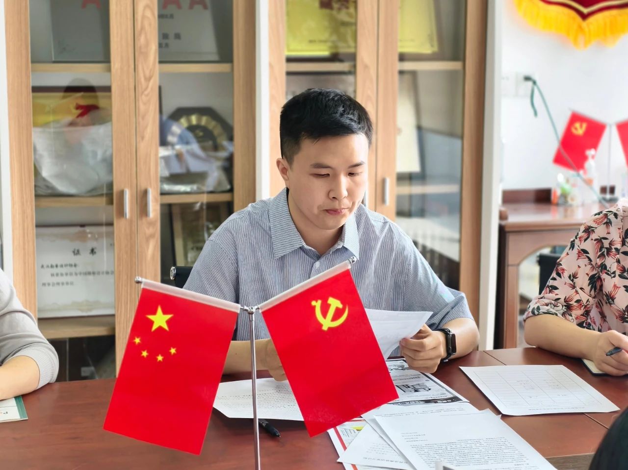 夯实法治根基,提升法律素养——taptap免费下载开展民法典专题系列学习会